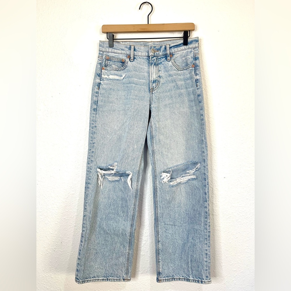 American Eagle Outfitters Light Blue Distressed Straight Jeans
